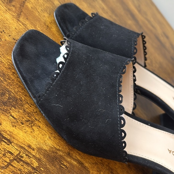 Pelle Moda Rayna Black Suede Heels 9 - Picture 5 of 10